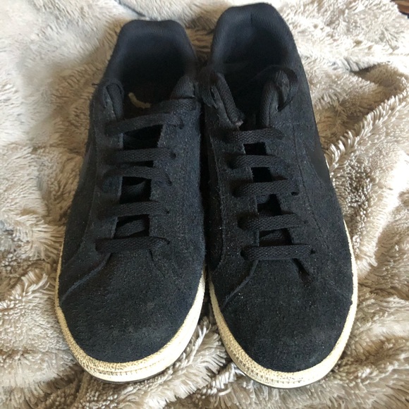 Nike Suede Court Shoe - Picture 4 of 4